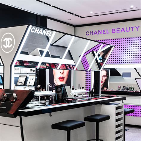 chanel bloor flagship|Chanel .